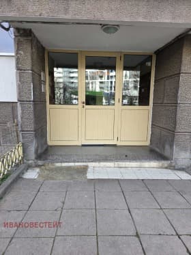 Продава 3-СТАЕН град София, Банишора 206 000 € 402 900.98 лв.