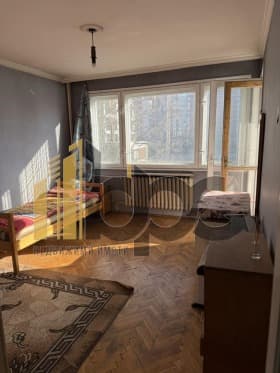 Продава 4-СТАЕН град София, Зона Б-18 293 000 € 573 058.19 лв.