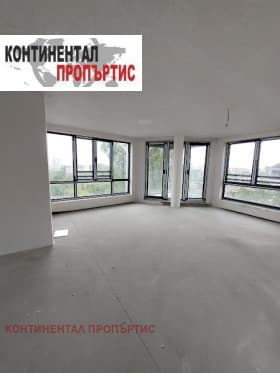 Продава 4-СТАЕН град София, Редута 399 000 € 780 376.17 лв.