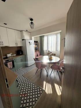 Продава 3-СТАЕН град София, Сухата река 265 000 € 518 294.95 лв.