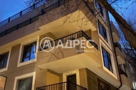Продава 3-СТАЕН град София, Център 365 000 € 713 877.95 лв.