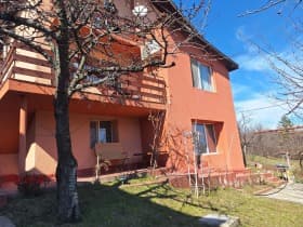 Продава КЪЩА град София, гр. Банкя 380 000 € 743 215.40 лв.