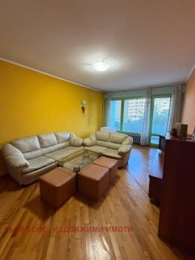 Продава 2-СТАЕН град София, Дианабад 191 000 € 373 563.53 лв.