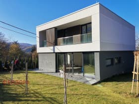Продава КЪЩА град София, Бояна 590 000 € 1 153 939.70 лв.