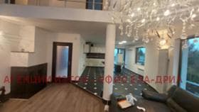 Продава КЪЩА град София, гр. Банкя 895 000 € 1 750 467.85 лв.