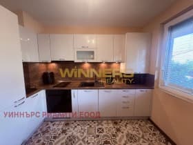 Продава 3-СТАЕН град София, Карпузица 270 000 € 528 074.10 лв.