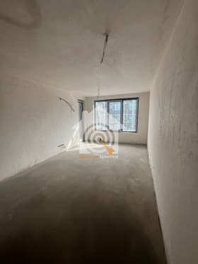 Продава 2-СТАЕН град София, Славия 162 225 € 317 284.52 лв.