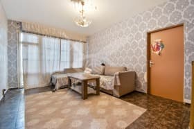 Продава 3-СТАЕН град София, Ботунец 109 900 € 214 945.72 лв.