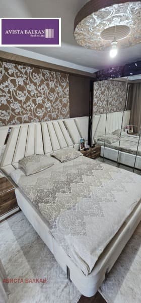 Продава 3-СТАЕН град София, Обеля 1 170 000 € 332 491.10 лв.