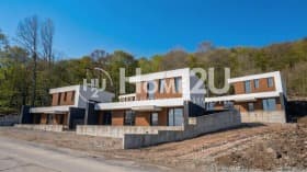 Продава КЪЩА град София, с. Бистрица 444 000 € 868 388.52 лв.