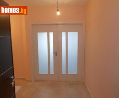 Тристаен, 168m²