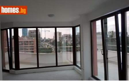 Четиристаен, 225m²