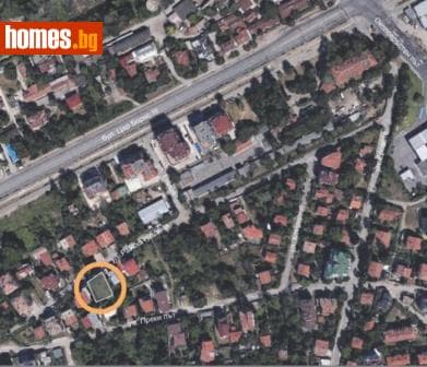 Тристаен, 99m²