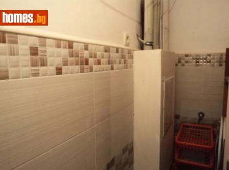 Тристаен, 91m²