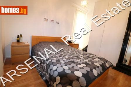Тристаен, 88m²