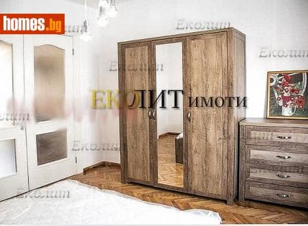 Тристаен, 100m²
