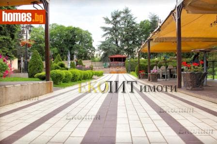 Двустаен, 122m²