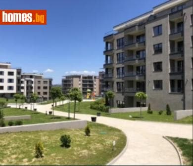Тристаен, 91m²