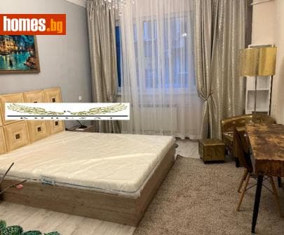 Тристаен, 90m²
