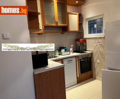 Тристаен, 90m²