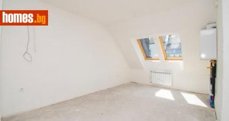Тристаен, 135m²