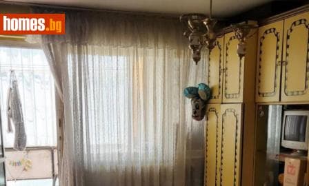 Тристаен, 88m²
