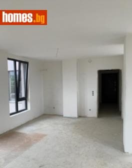 Тристаен, 160m²