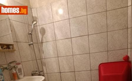 Тристаен, 88m²