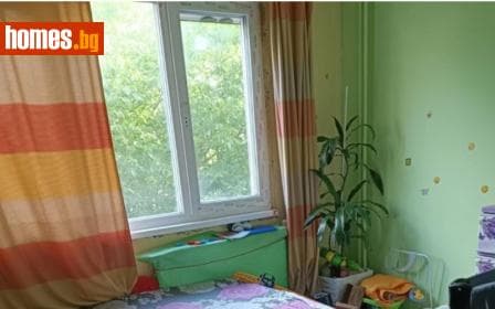 Тристаен, 88m²