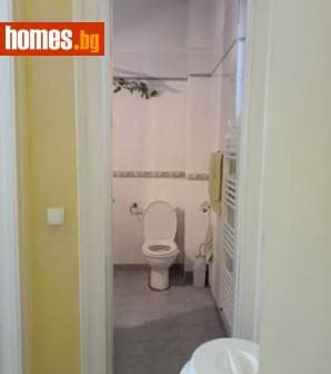 Тристаен, 90m²
