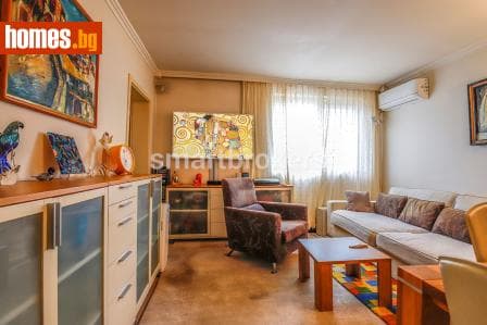Тристаен, 95m²