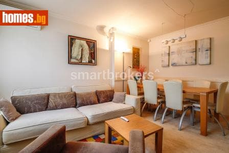Тристаен, 95m²