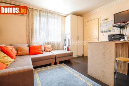 Тристаен, 95m²
