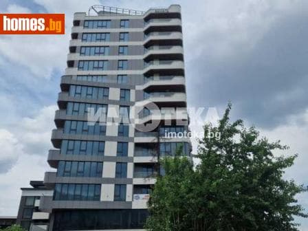 Тристаен, 124m²