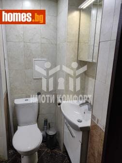 Тристаен, 91m²