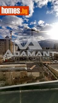 Тристаен, 127m²