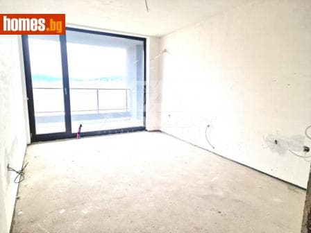 Тристаен, 142m²