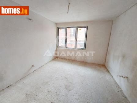 Тристаен, 125m²