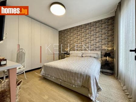 Тристаен, 95m²