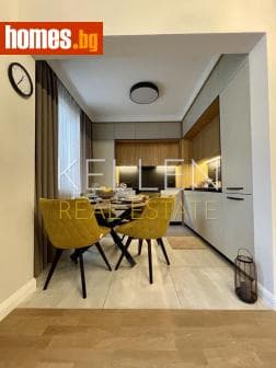 Тристаен, 95m²