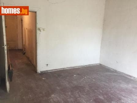 Тристаен, 88m²