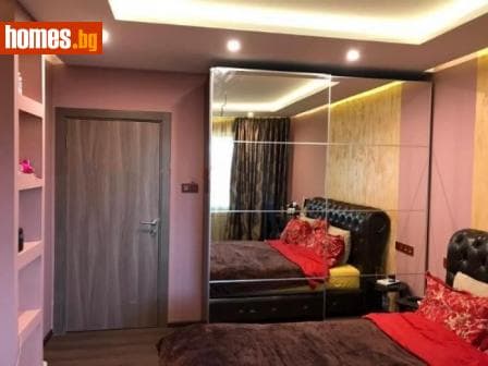 Тристаен, 86m²