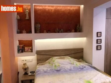 Тристаен, 86m²