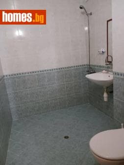 Тристаен, 91m²