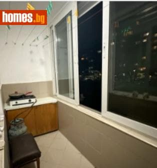 Тристаен, 91m²