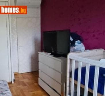 Тристаен, 78m²