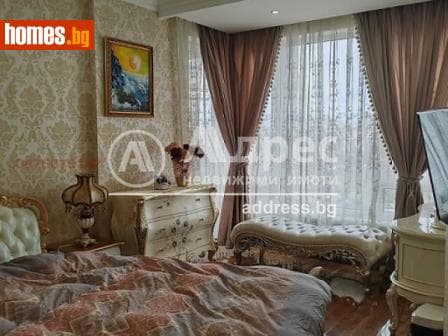 Тристаен, 129m²