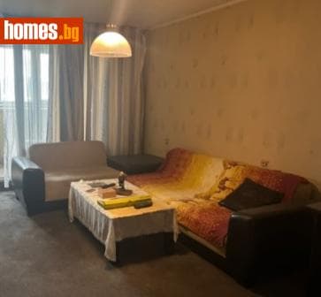 Тристаен, 106m²