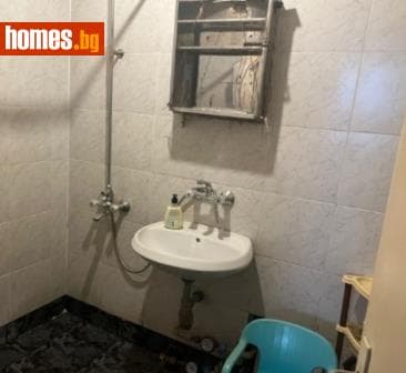 Тристаен, 106m²