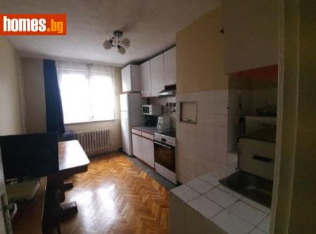 Тристаен, 118m²